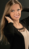 viele wei�russische Frauen, hier Larissa